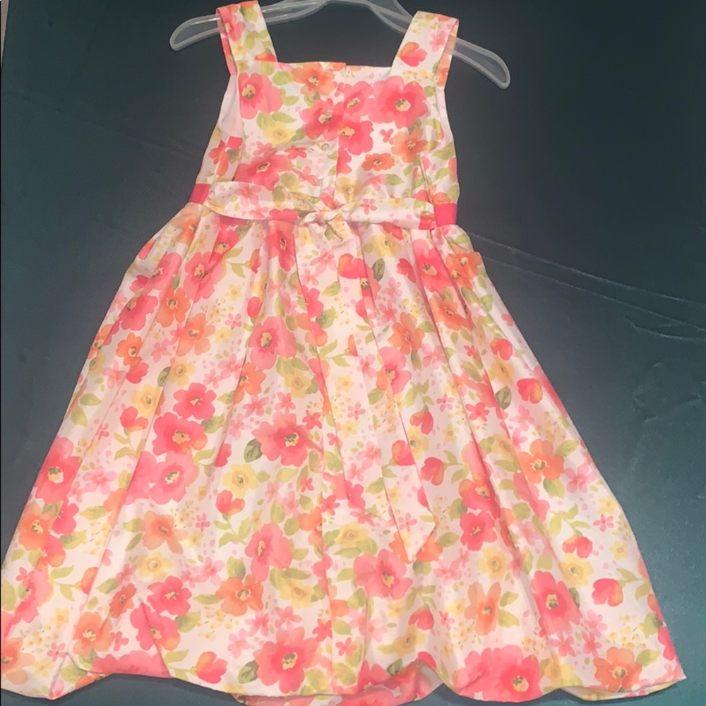 Dress - Picture 4 of 4